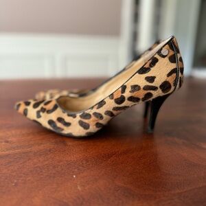 Calvin Klein Leopard Textured Hair Pump Size 7 Heel Animal Print Nadine